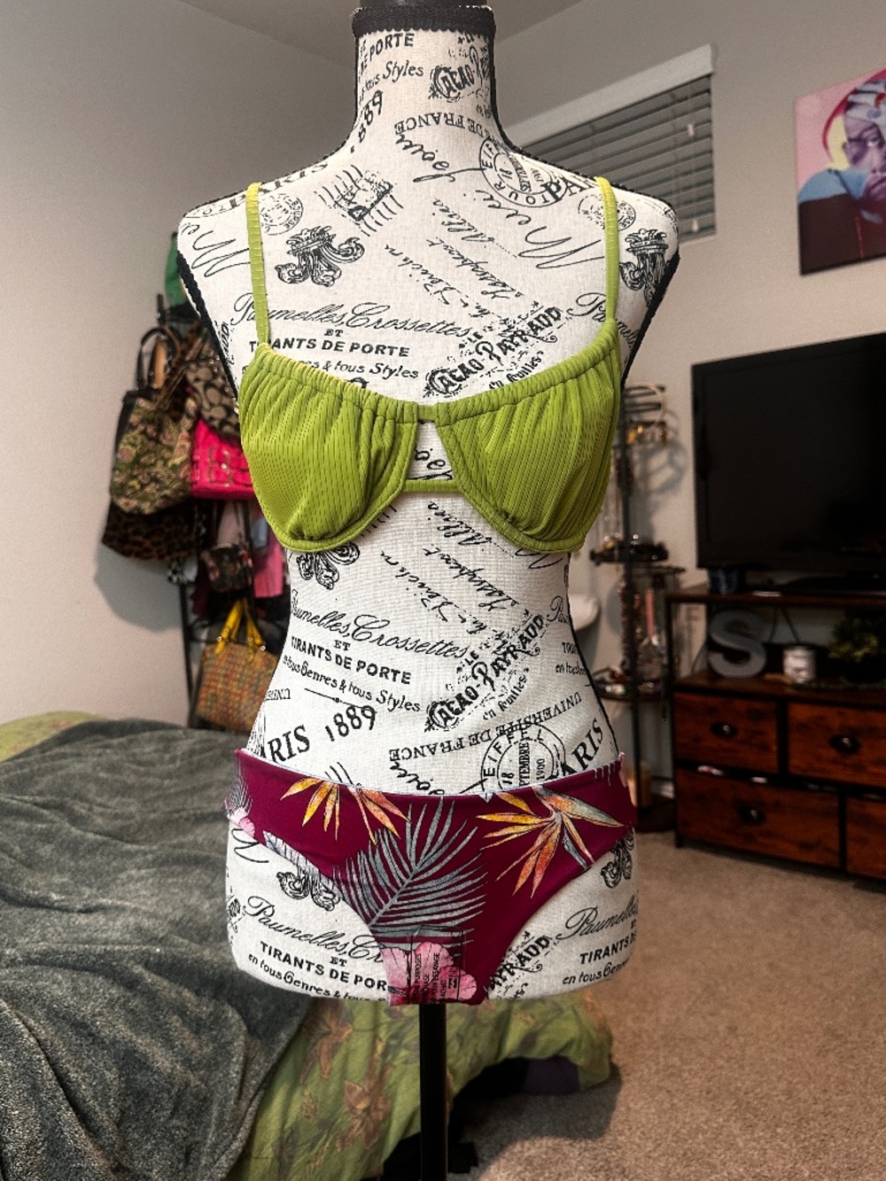 Xhilaration Green pleated Bikini top with adjustable straps